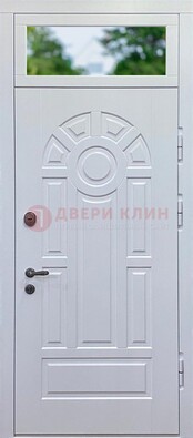 Белая входная дверь со стеклом и верхней фрамугой ДФГ-3 в Тольятти