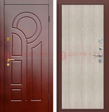 Красная металлическая дверь с МДФ панелями ДМ-368 в Тольятти