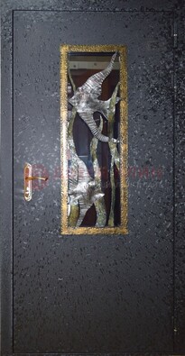 Металлическая дверь со стеклом и ковкой ДСК-82 для крыльца в Тольятти