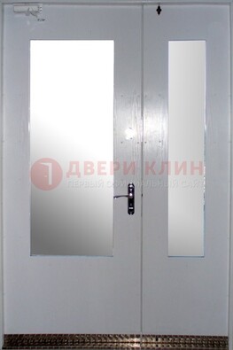Белая  тамбурная дверь со стеклянными вставками ДТМ-18 в Тольятти