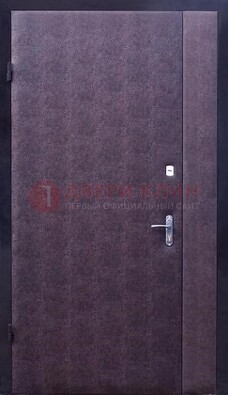 Бордовая металлическая тамбурная дверь ДТМ-3 в Тольятти