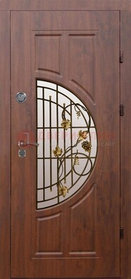 Стальная коричневая дверь с виноритом и ковкой ДВТ-82 в Тольятти